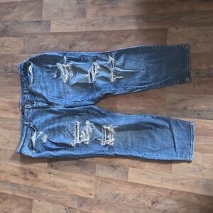 Judy Blue Distressed Boyfriend Jeans